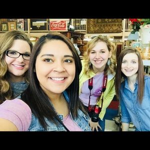 Meet your Posher, Madi